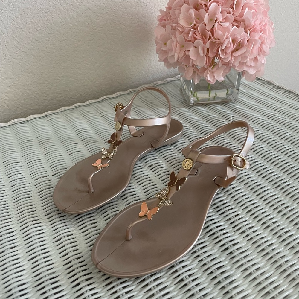 Sandals. Jellies.